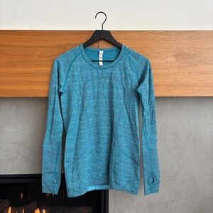 Lululemon Swiftly Tech LS Crew,‎ Size 8